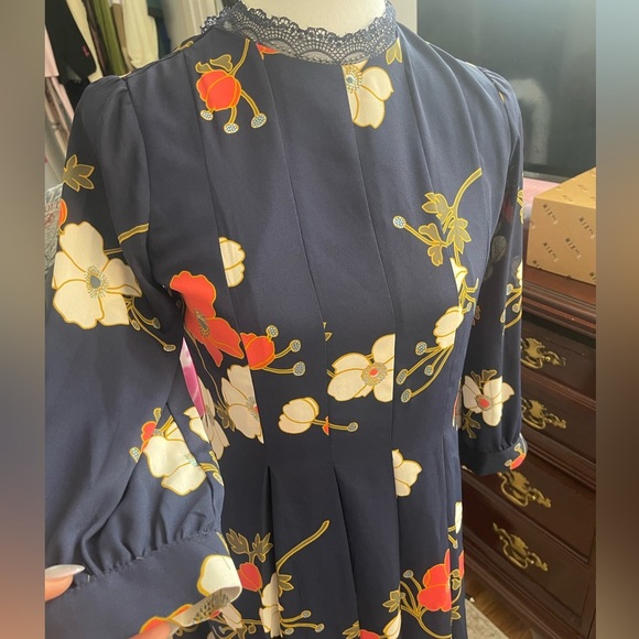 NWOT LC Lauren Conrad 4 Navy Dress Floral Print - Picture 2 of 8